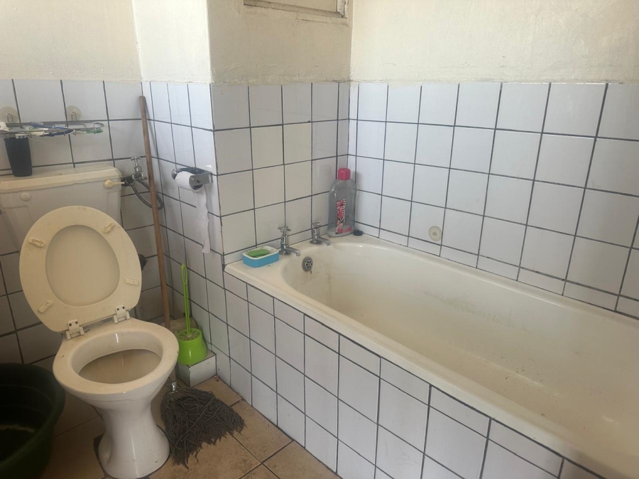 1 Bedroom Property for Sale in Bloemfontein Free State